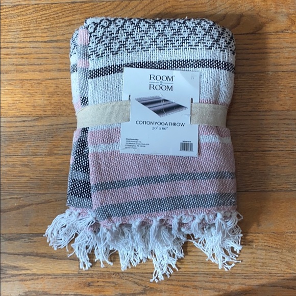 Other - Throw cover!